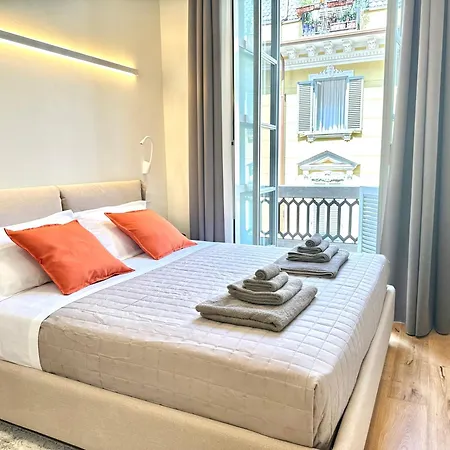 Savoy Luxury Center Apartment *