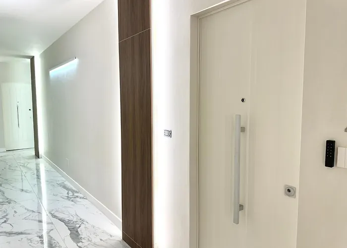 شقة Savoy Luxury Center