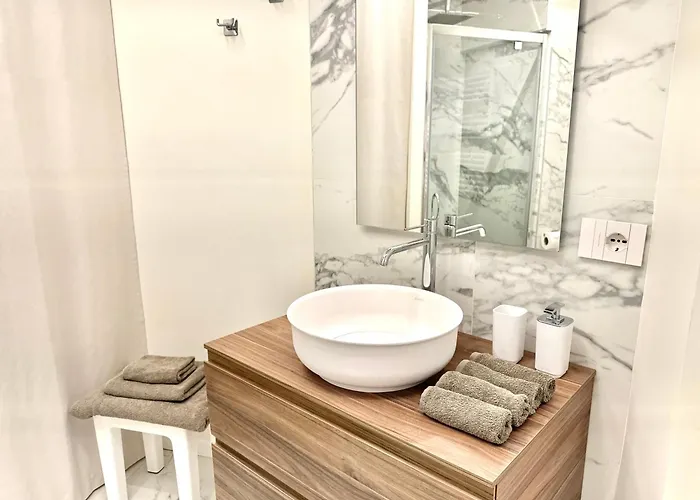 Savoy Luxury Center *